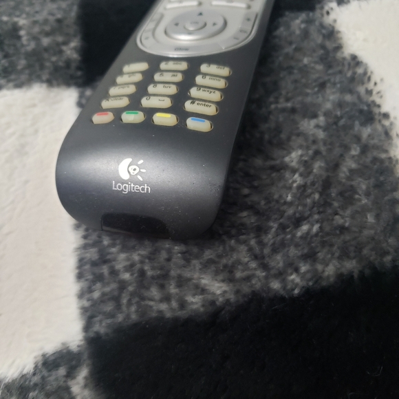 logitech harmony remote controller. - Picture 4 of 8